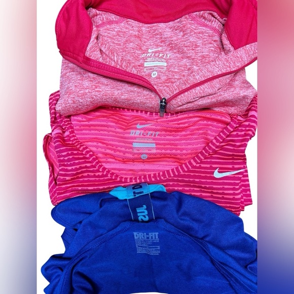 Nike Dri Fit Women’s Shirt Bundle Size Medium - Picture 2 of 5